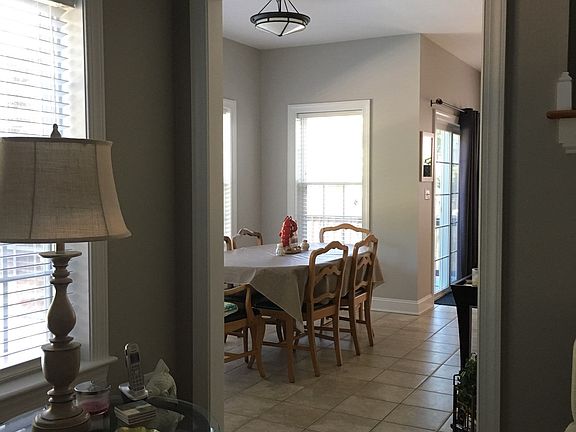 Breakfast nook