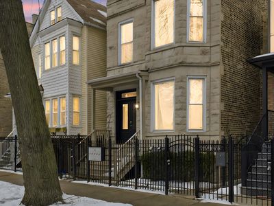 1711 N Maplewood Ave APT 2F, Chicago, IL, 60647