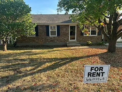 4 bed, 1975 sqft, $2,500 — Photo 1