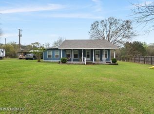24 Angel Pl, Poplarville, MS 39470
