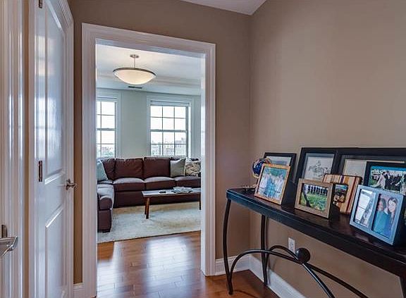 5th image of 232 N Kingshighway Blvd APT 1401