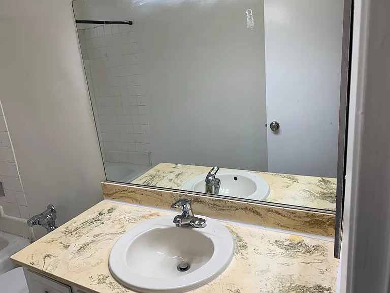 1678 Federal Ave #4 — Photo 15