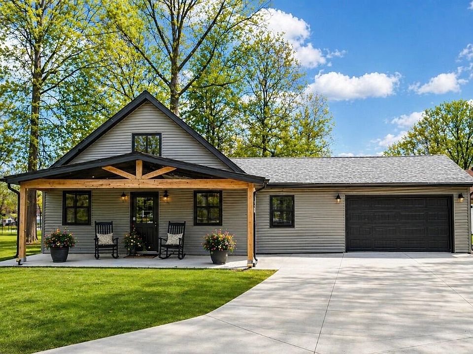 1st image of 125 Sandy Beach Way