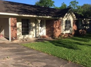 2011 Crestwood Dr, Richmond, TX 77469