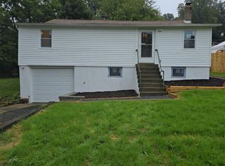 4 Elm Dr, Lebanon, PA 17046