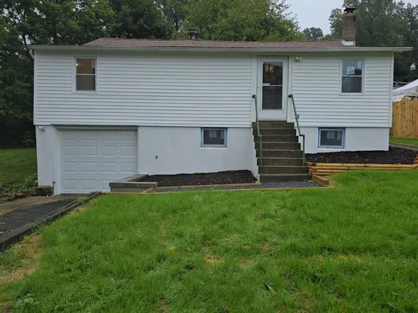 4 Elm Dr, Lebanon, PA 17046