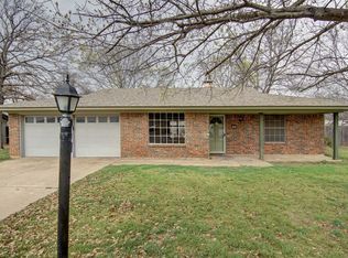 1703 Lamar St, Mineral Wells, TX 76067