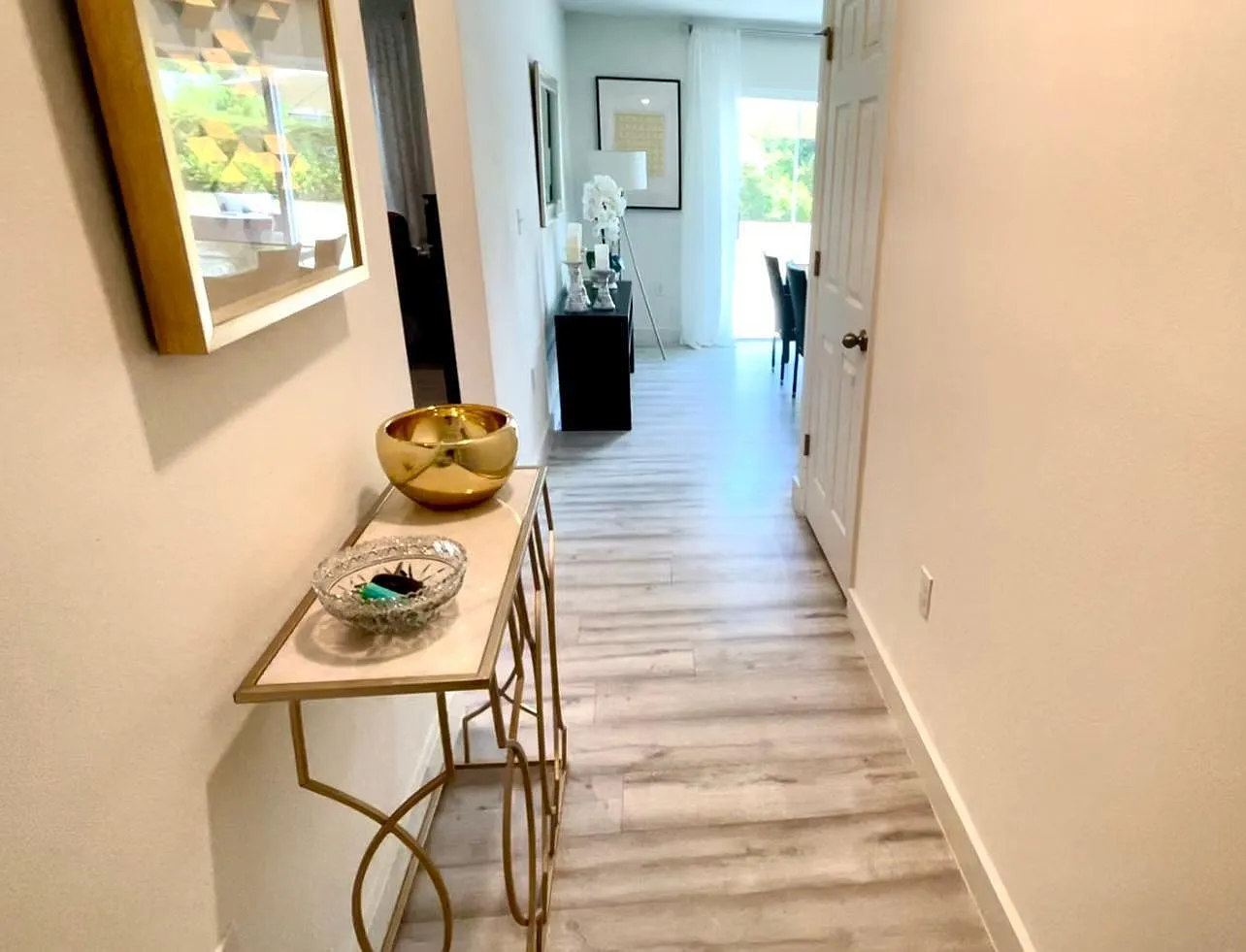 3 bed, 2.0 bath, 1294 sqft, $2,500 — Photo 3