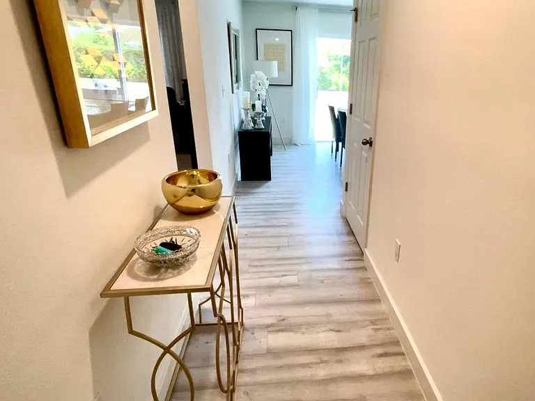 1348 SE Bayharbor St — Photo 3