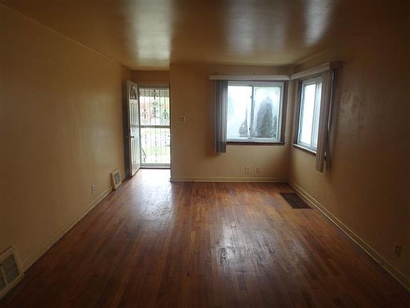 2nd image of 12411 S Eggleston Ave