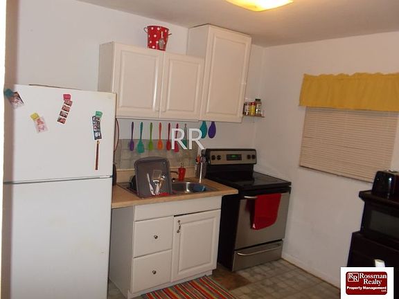 4th image of 322 Louise Ave #A
