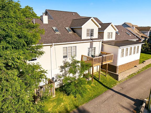 5th image of 1011 Saint Pauls Ln