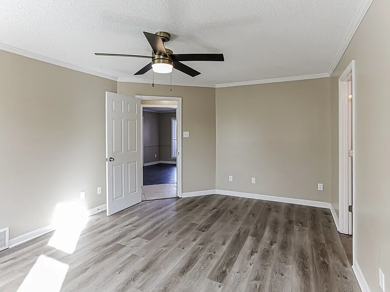 5237 Sea Horse Dr — Photo 12
