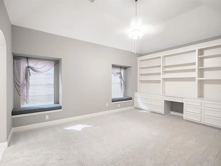 26910 Willow Ln — Photo 8