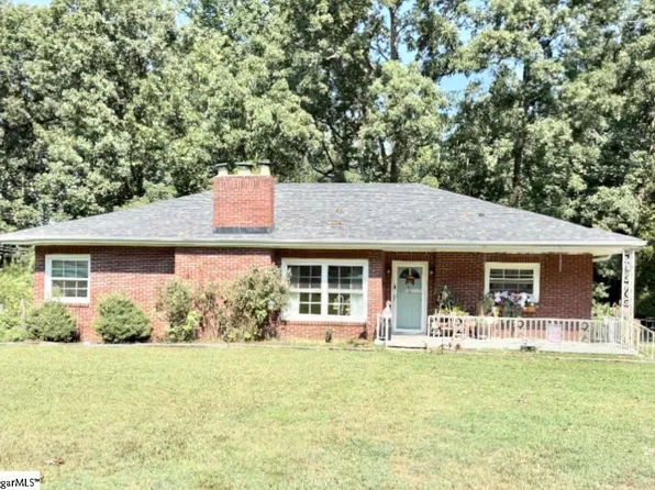 16 E Washington Cir, Honea Path, SC 29654