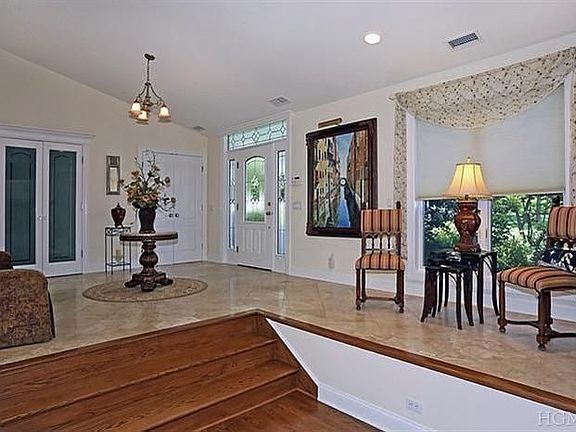 4th image of 3 Lundys Ln