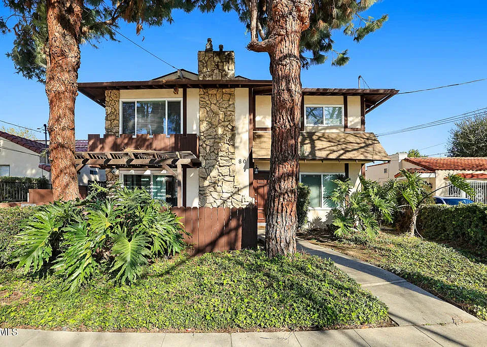 80 S Sunnyslope Ave #102