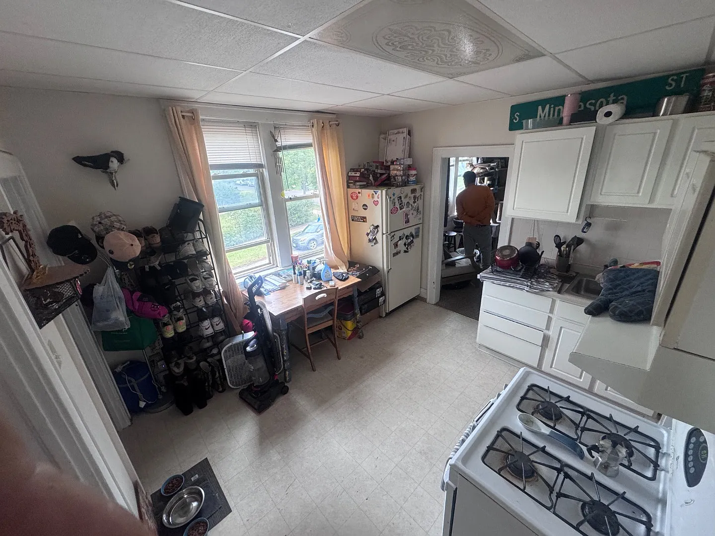 702 E 11th St - 4 — Photo 1