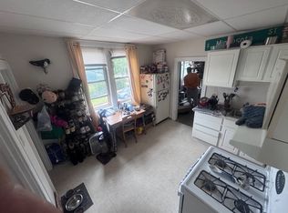 702 E 11th St #4, Duluth, MN 55805