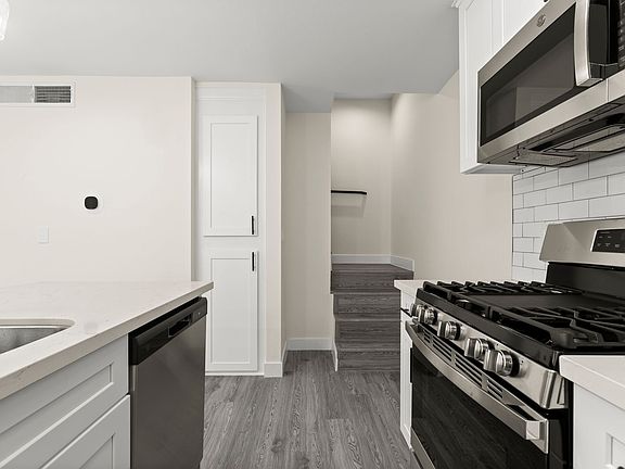 5th image of 1452 S Canfield Ave APT 102