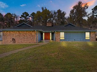 704 Pine St, Henderson, TX 75654