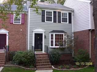 712 Collington Dr, Cary, NC 27511