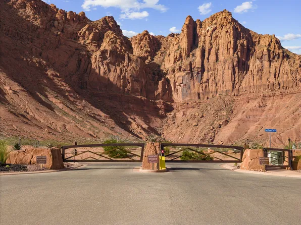 463 E Red Desert Trl, Ivins, UT 84738