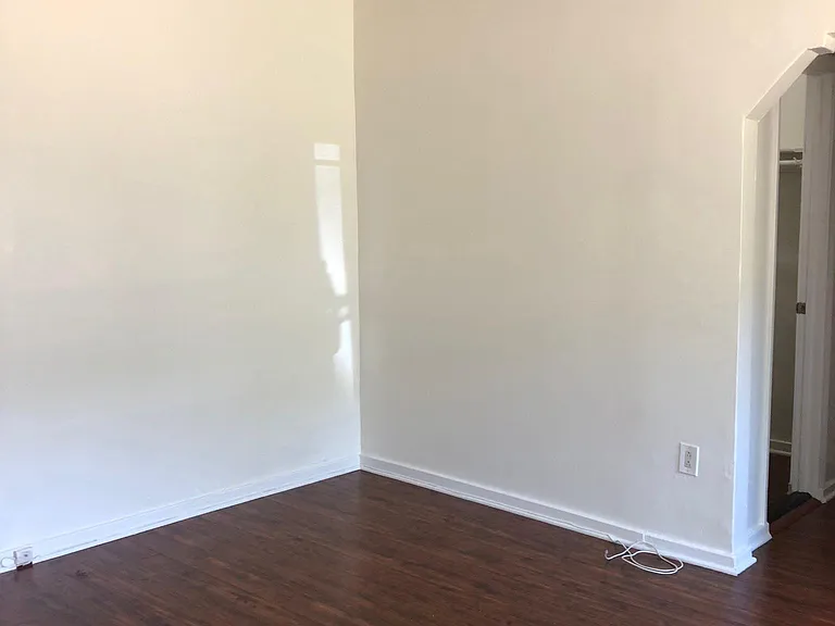 631 Coronado Ter #11 — Photo 6