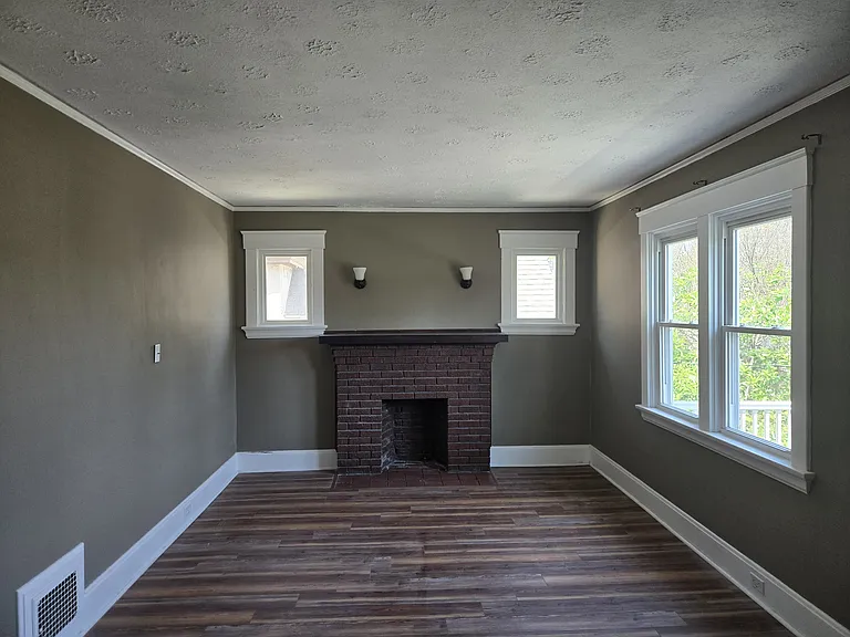 3637 Wilshire Ave #2 — Photo 3