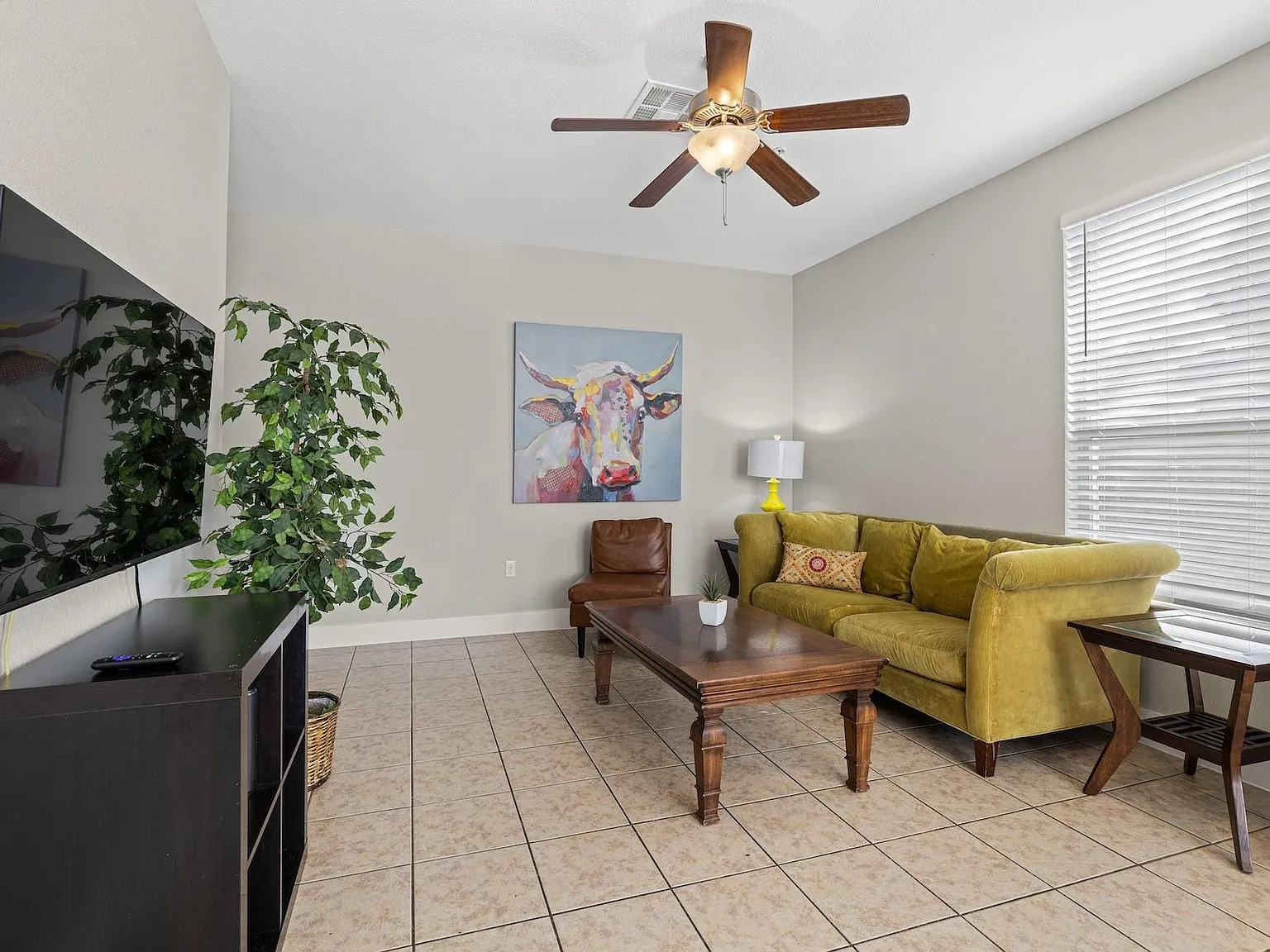 3 bed, 2.5 bath, 1184 sqft, $2,500 — Photo 3
