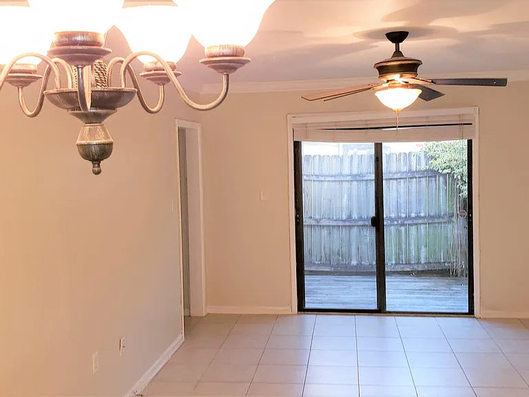 737 NE 16th Ave #4 — Photo 7