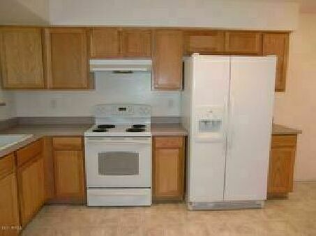 3rd image of 15167 W Bola Dr