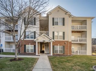 37 Kassebaum Ln APT 305, Saint Louis, MO