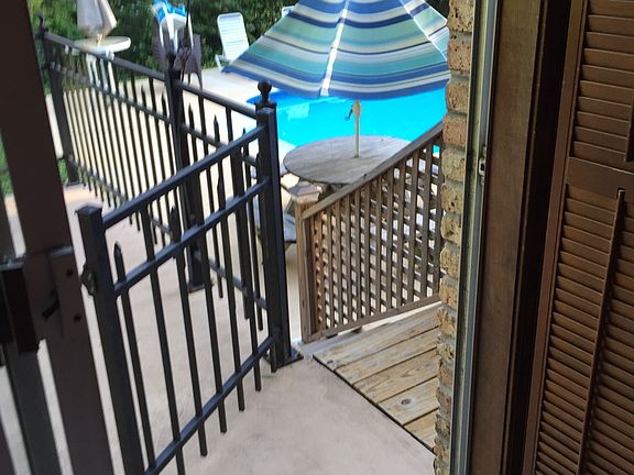 Patio Gate leading to Pool