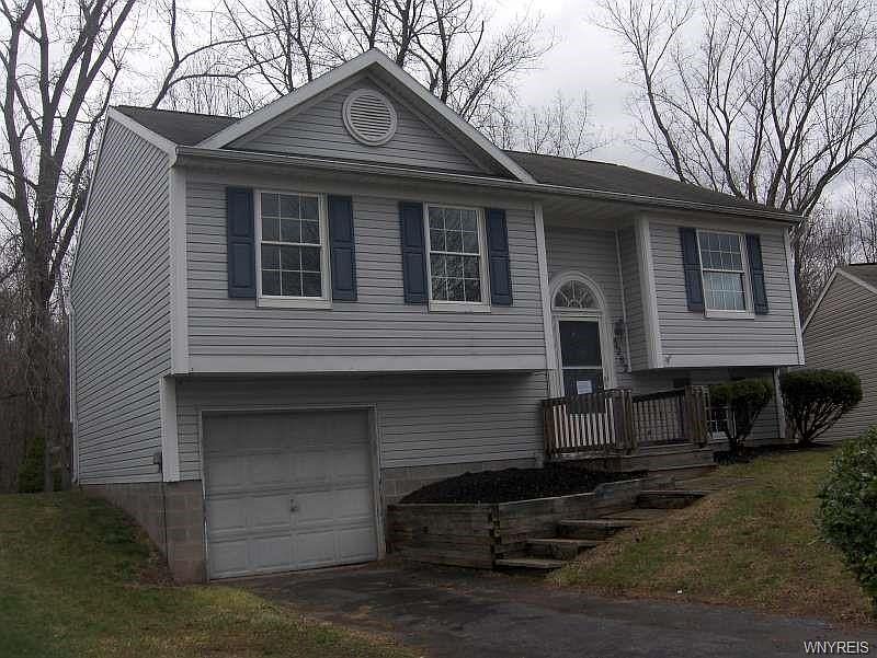 1st image of 3282 Creekside Cir