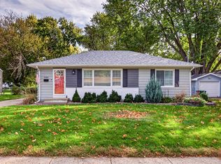 909 12th St, West Des Moines, IA 50265