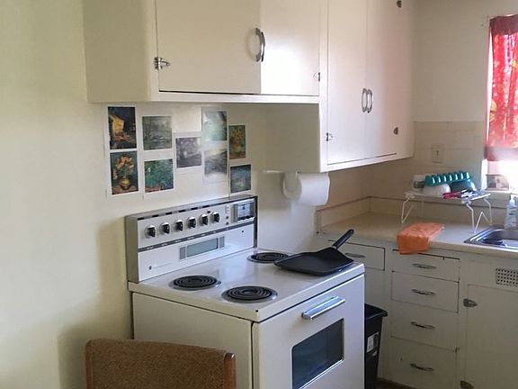 3rd image of 315 Flint St #4321248