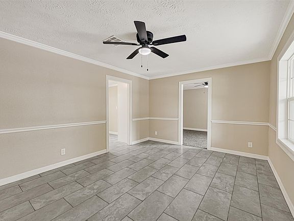 3rd image of 8526 Vennard Rd