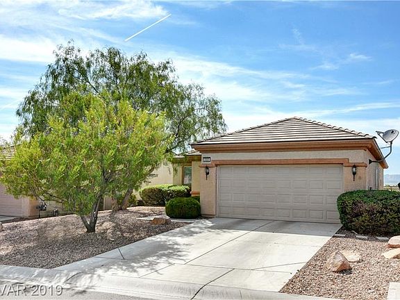 2nd image of 2323 Great Elk Dr