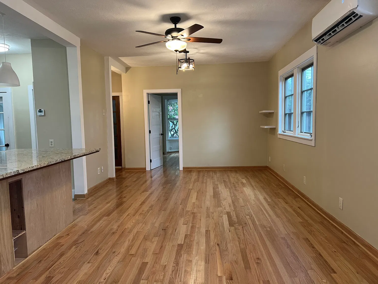 1836 NE Davis St — Photo 4