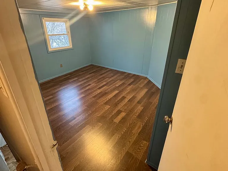 470-474 Spang Ave — Photo 51
