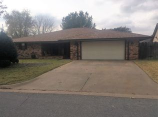 1014 Briar Ridge Rd, Enid, OK 73703