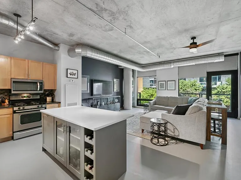 720 N 4th St #209 — Photo 3