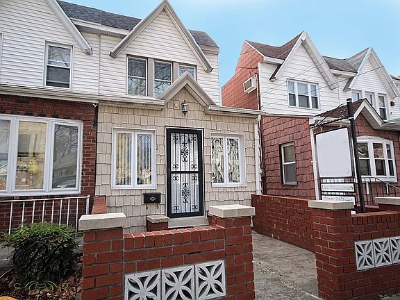 2nd image of 2032 E 63rd St