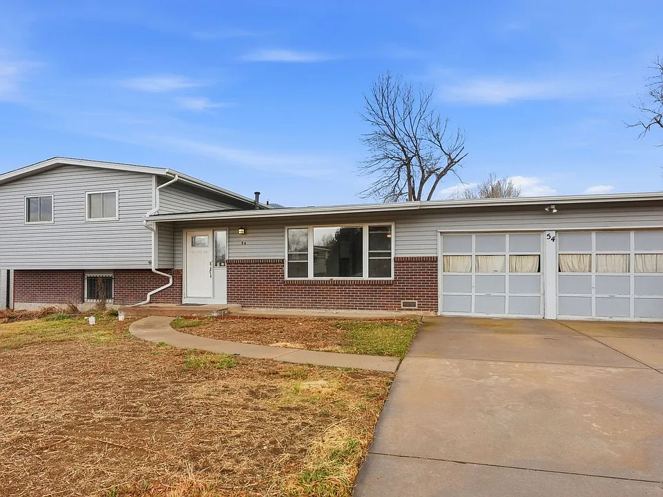 54 Minden Cir