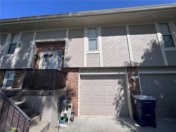 8005 N Congress Ave, Kansas City, MO 64152