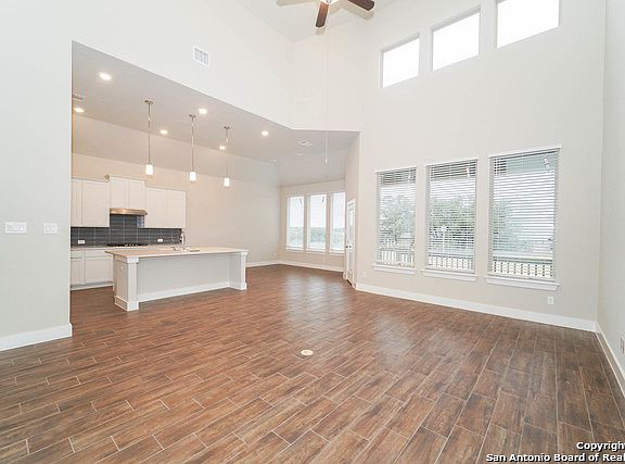 3rd image of 3722 Avia Oaks
