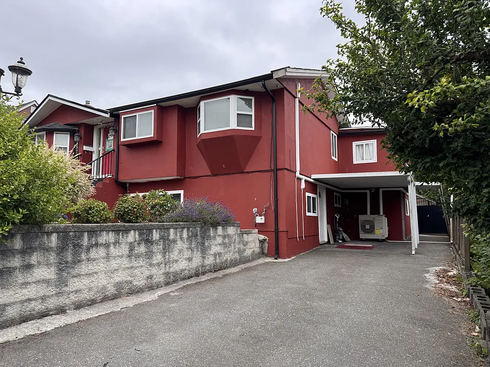 12870 104a Ave
