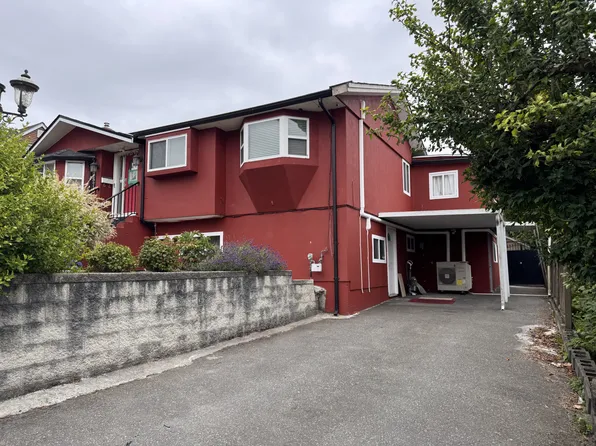 12870 104a Ave, Surrey, BC V3T 1Y4