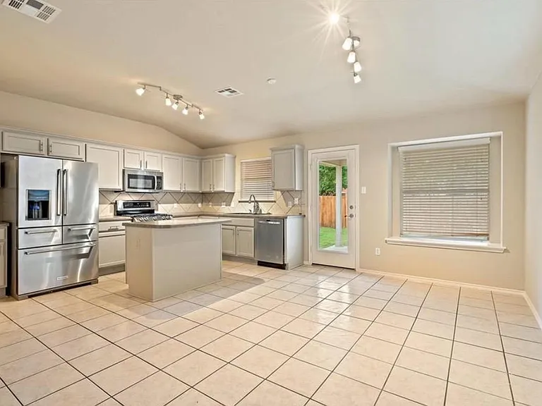 2605 Butler Way — Photo 9